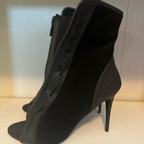 Alexander Wang x H&M bootie with zip and snaps - Picture 3 of 8